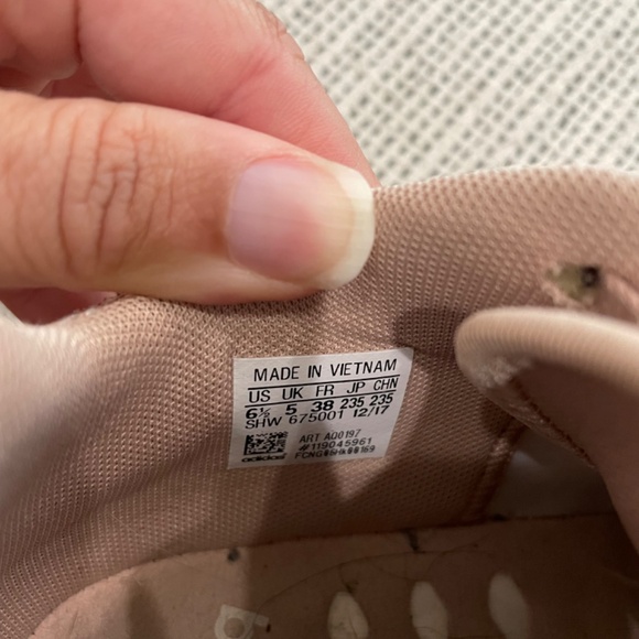 Adidas Boost - Picture 4 of 4